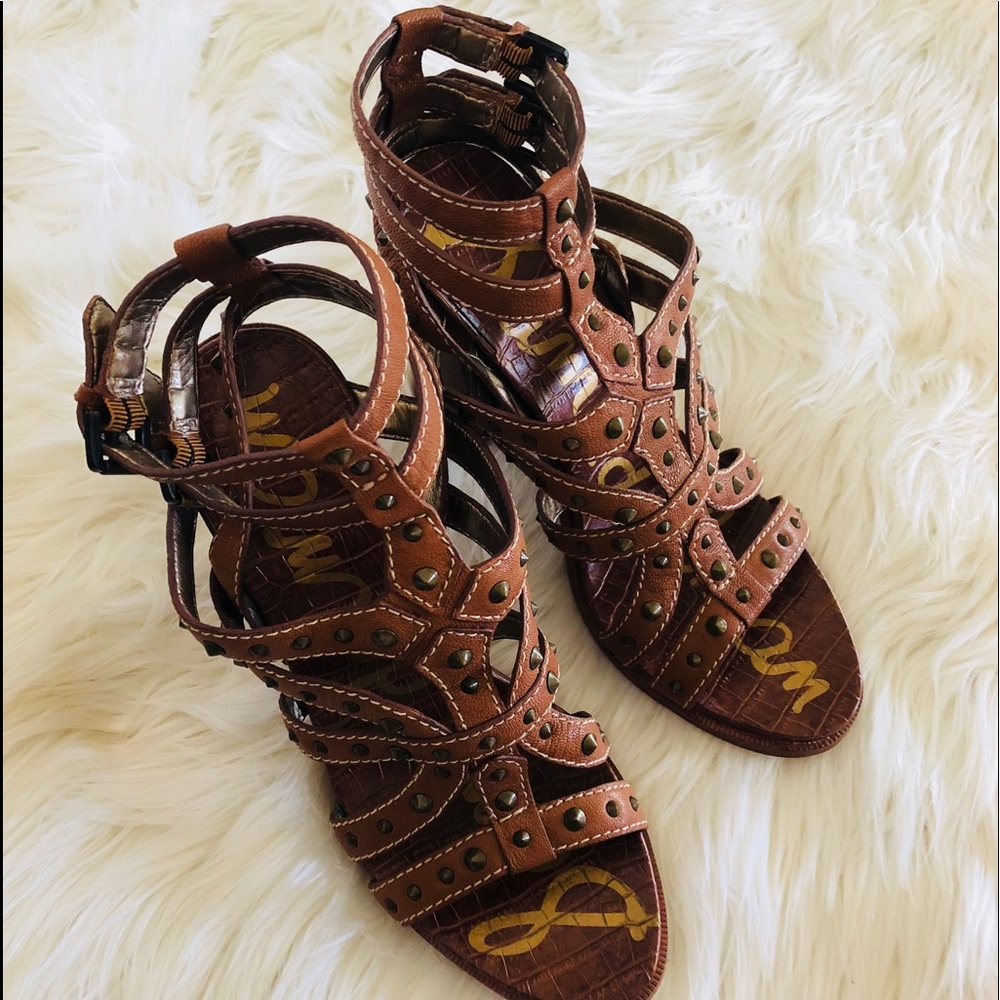 Sam Edelman chic Croc Studded Sandle. 9.5 - Picture 4 of 5